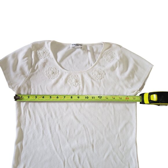 Vintage‎ White Embroidered Floral Short-Sleeve Elegant Feminine Timeless Simple - Picture 8 of 8